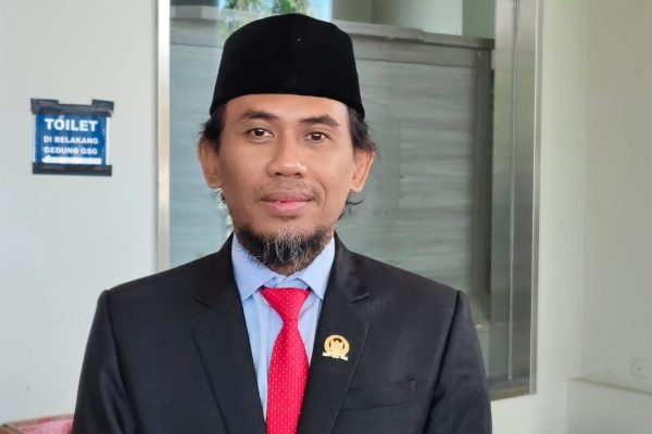 Ketua DPRD Kutim Jimmi