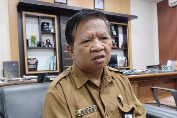 Kepala Dinas Pertanahan Kabupaten Kutai Timur, Simon Salombe