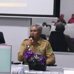Kepala BKPSDM Kutim Misliansyah mendampingi Sekretaris Kabupaten (Seskab) Kutim, Rizali Hadi