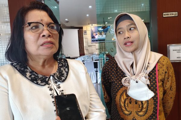 Kepala Distransnaker Kutim, Roma Malau