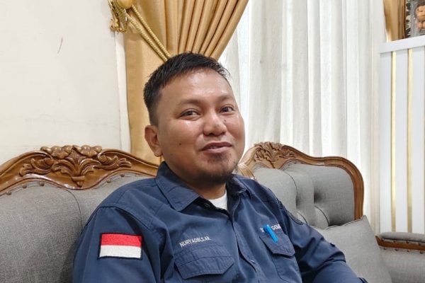 Sekretaris Desa Singa Gembara, Nuryadin