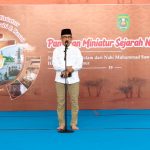 Bupati Kutai Timur Ardiansyah Sulaiman meresmikan Pameran Miniatur Sejarah Nabi Muhammad SAW dan Penyebaran Islam di Kalimantan Timur, Minggu (16/11/2025)