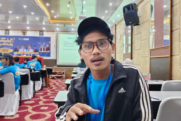 peserta, Syamsul Bahri Pelatihan Stand Up Comedy Kutim