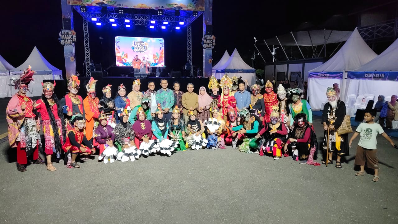 Suasana Penutupan Festival Magic Land Kutim 2025