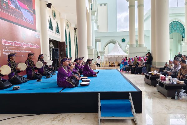 Penampilan lomba habsyi di Masjid Al Faruq Sangatta