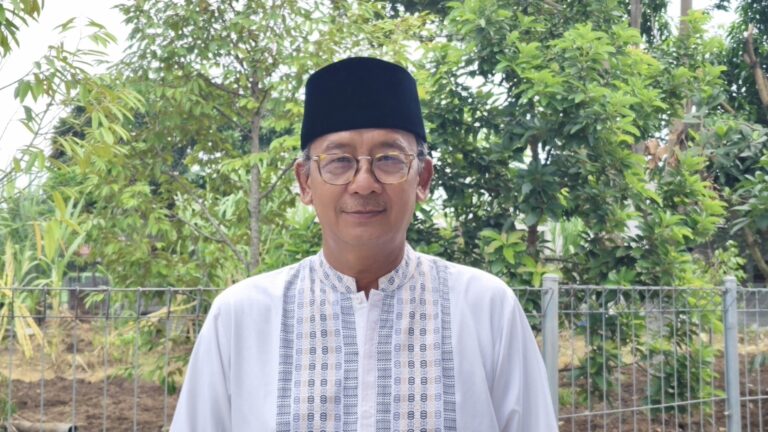 KH. Bimo Agus Sunarno, pengasuh Pondok Pesantren Segoro Agung.