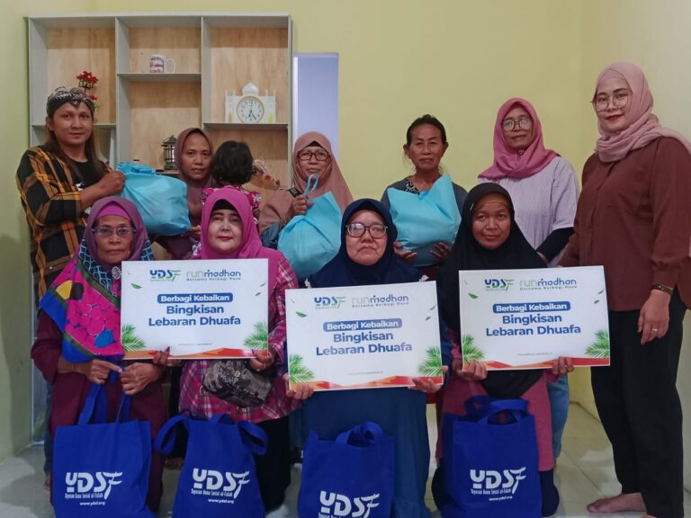 Wartawan Sidoarjo Bersama YDSF Tebar Kepedulian Jelang Lebaran