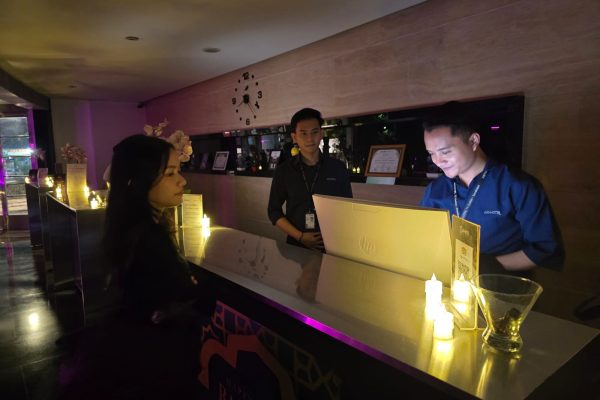 ARTOTEL TS Suites Surabaya gelar aksi Earth Hour 2026