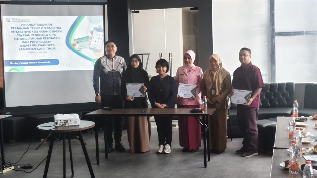 Penandatanganan perjanjian kerja sama teknis operasional antara BPJS Kesehatan dan yayasan mitra BGN yang berlangsung di Room Meeting Zenova Hotel, Sangatta, Selasa (12/5/2026).