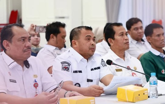 Wakil Wali Kota Bontang, Agus Haris hadiri presentasi kepala daerah (KDH) secara virtual bersama Kementerian Dalam Negeri di Pendopo Rumah Jabatan Wali Kota, Rabu (1/4/2026) (Dok. Prokompim.Bontang)