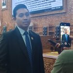 Ketua Panitia Khusus (Pansus) Raperda Penyelenggaraan Keolahragaan DPRD Kutim, Pandi Widiarto saat di wawancarai di Gedung DPRD Kutim