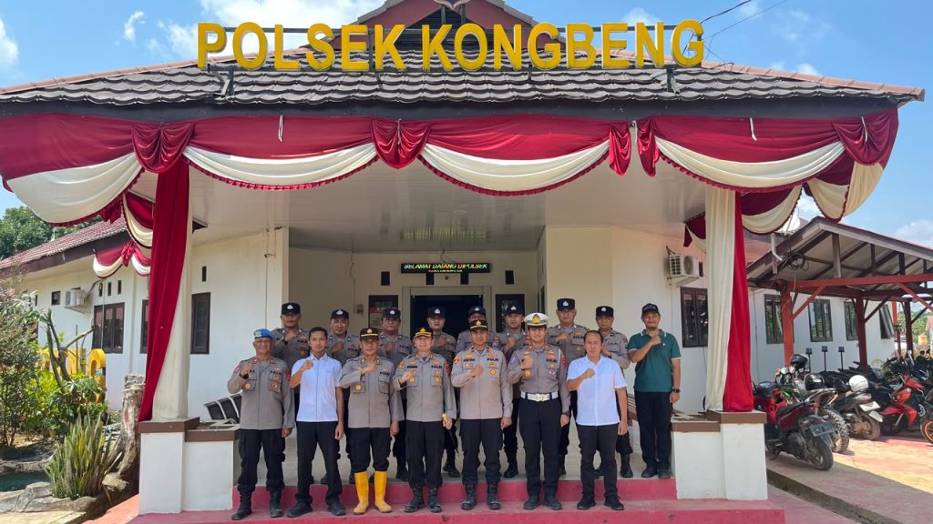 Kapolres Kutai Timur AKBP Aryansyah menyambangi Markas Polsek Kongbeng pada Rabu (5/8/2026).