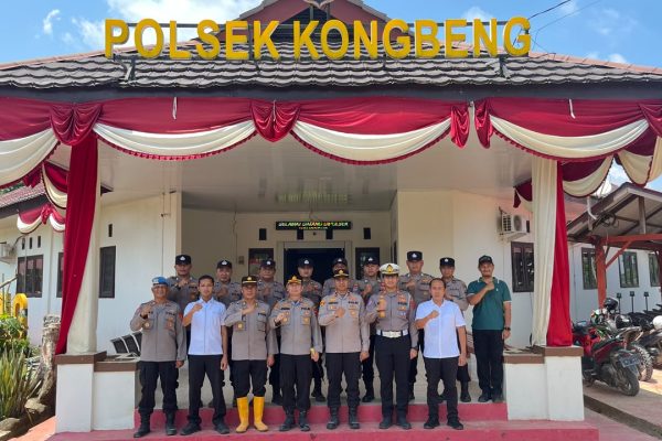 Kapolres Kutai Timur AKBP Aryansyah menyambangi Markas Polsek Kongbeng pada Rabu (5/8/2026).