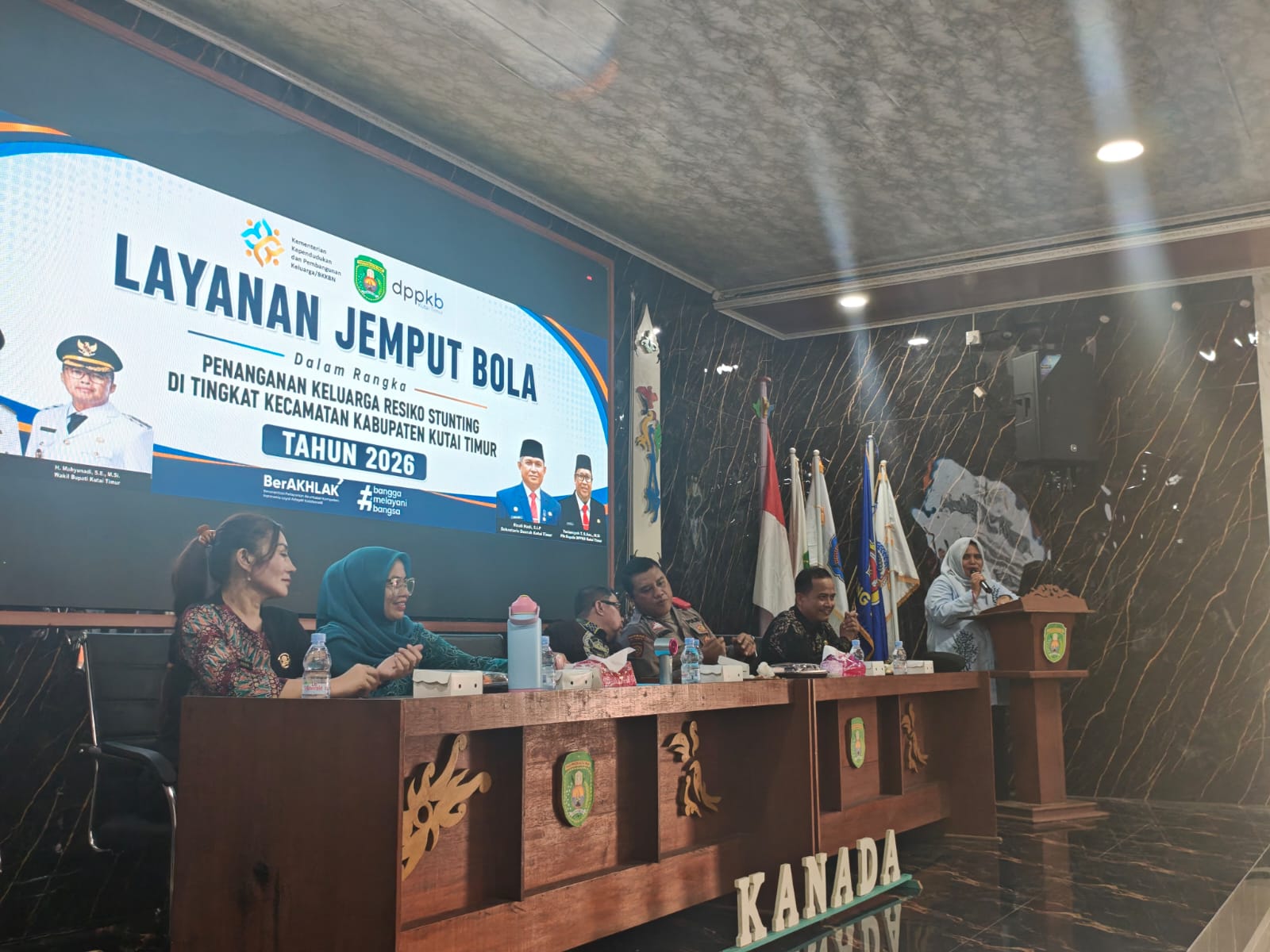 DPPKB gelar Layanan Jemput Bola Stop Stunting di Kantor Desa Karangan Dalam, Kecamatan Karangan, Kamis (13/8/2026)