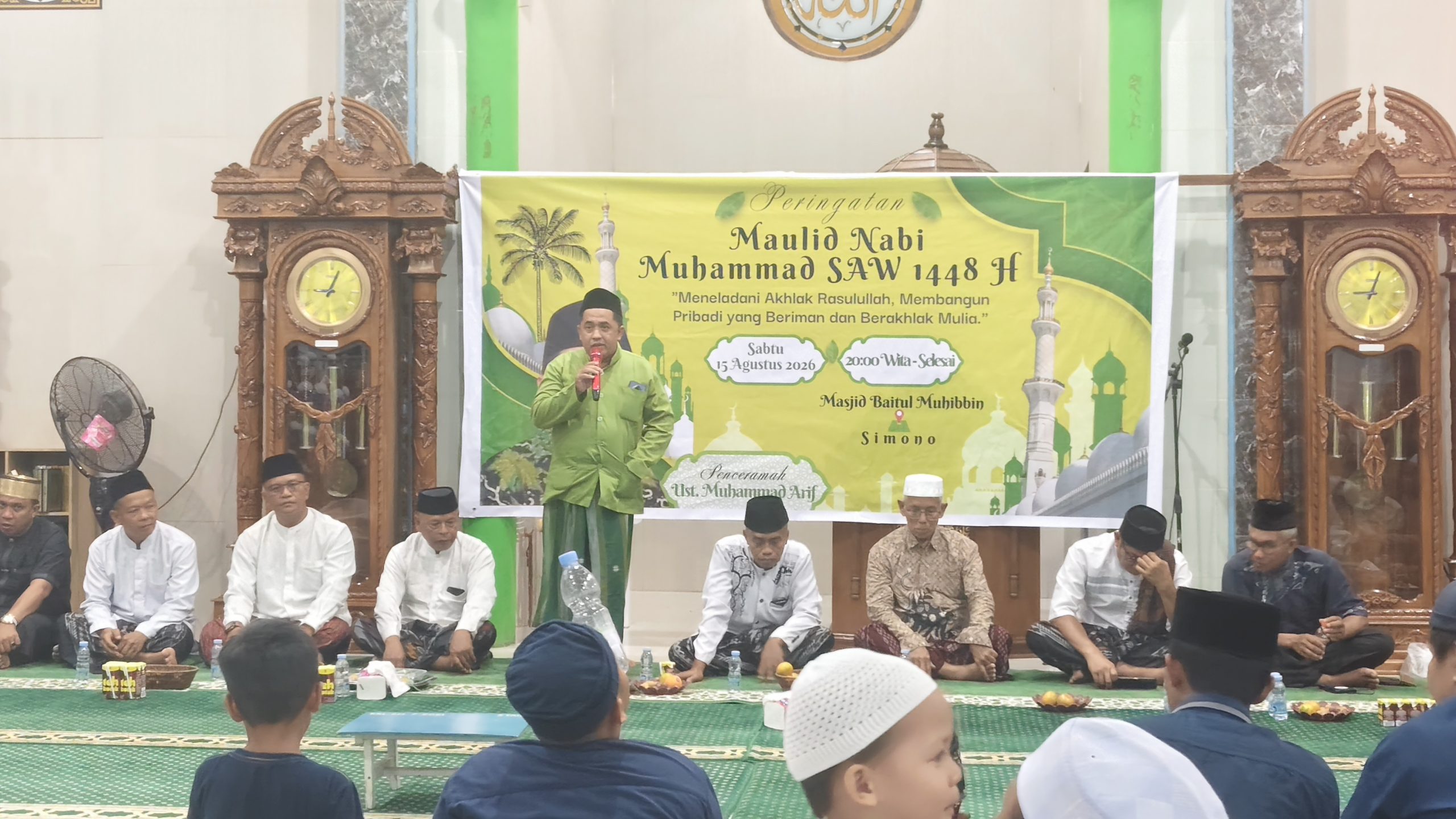Ustadz Muhammad Arif, saat memberikan tausiah di Masjid Baitul Muhibbin