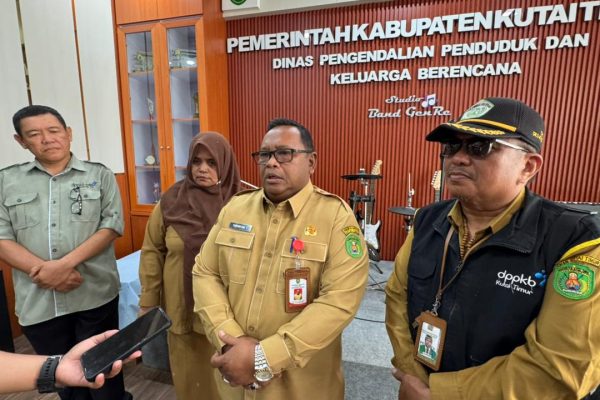 Pelaksana Harian (Plh) Kepala DPPKB Kutim Yuriansyah T,