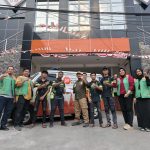 Hadapi Ancaman Karhutla, Rumah Aspirasi Fasilitasi Kolaborasi PKS Kaltim dan Relawan Gerbang Mulawarman Perwakilan Bidang Kepanduan dan Penanggulangan Bencana DPW PKS Kalimantan Timur, Rumah Aspirasi Firnadi Ikhsan, serta Relawan Mandiri Gerbang Mulawarman Fire Fighter Loa Janan berfoto bersama seusai penyerahan bantuan peralatan pendukung penanganan karhutla di Loa Janan, Kabupaten Kutai Kartanegara, Selasa (8/9/2026).