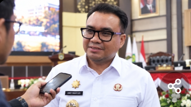 Bupati Kukar Aulia Rahman Basri