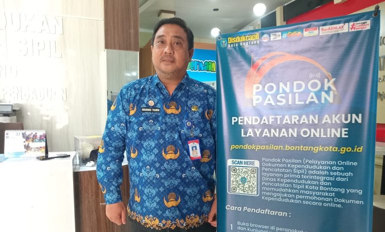 Kepala Disdukcapil Kota Bontang Budiman melalui Kepala Bidang Pengelolaan Informasi Administrasi Kependudukan (PIAK) dan Pemanfaatan Data, Muhammad Thamrin