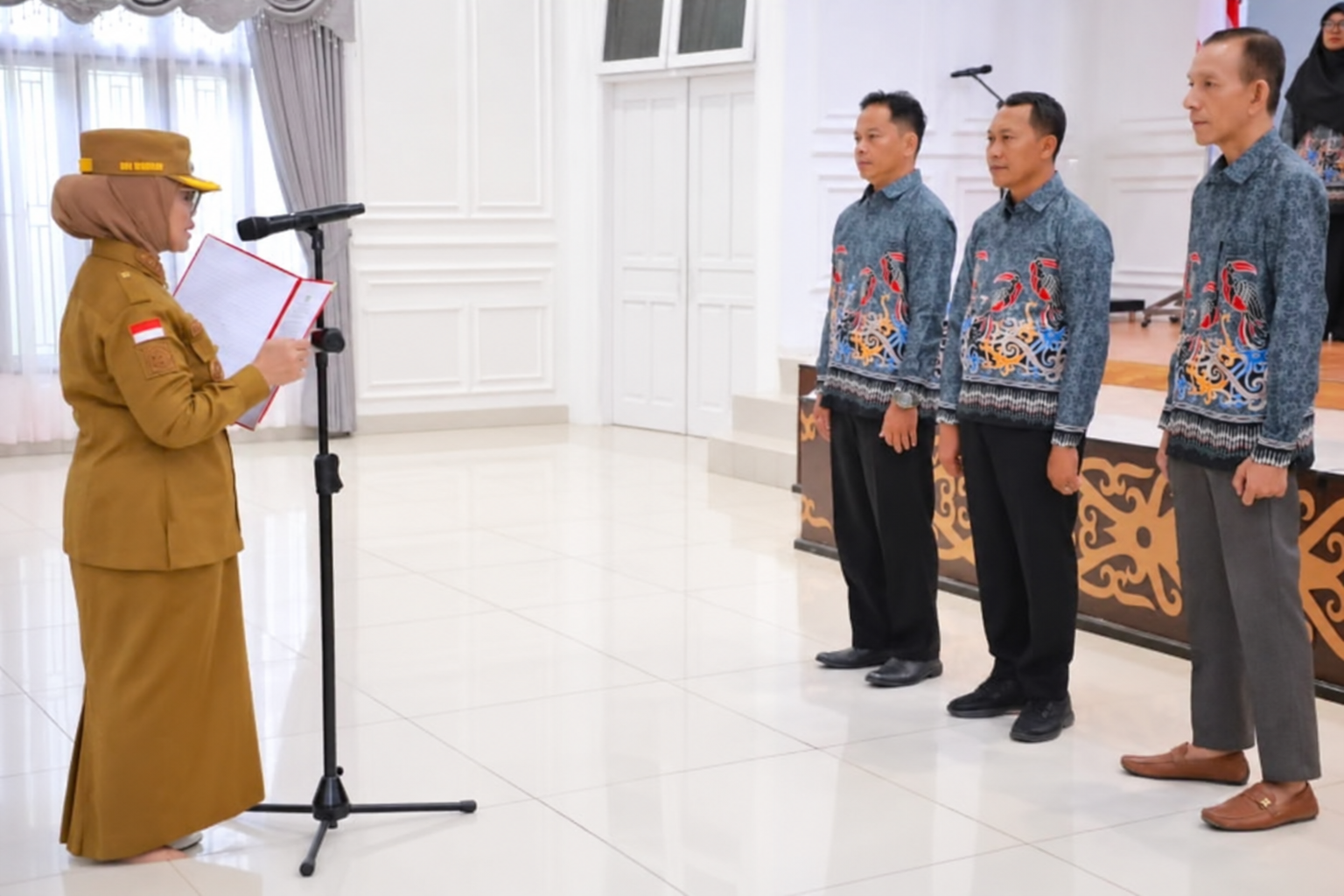 Wali Kota Bontang Neni Moerniaeni secara resmi melantik pengurus Forum Kewaspadaan Dini Masyarakat (FKDM) Kota Bontang periode 2026–2031 di Pendopo Rumah Jabatan Wali Kota Bontang pada Selasa (8/9/2026).