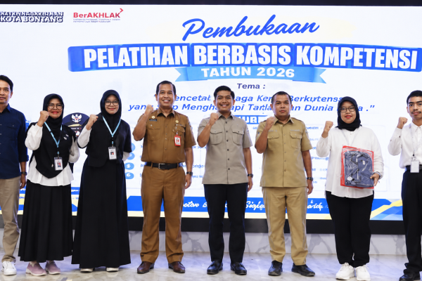 Ketua DPRD Bontang, Andi Faizal Sofyan Hasdam saat menghadiri kegiatan di Auditorium Tiga Dimensi.