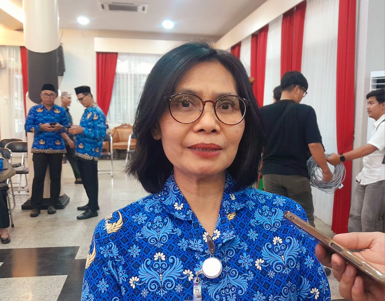 Kepala Dinas Kesehatan Kukar, Ismi Muffidah saat wawancarai awak media (dok.Wnews.co.id)