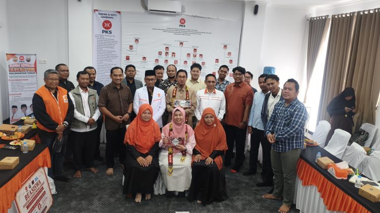 Peluncuran Rumah Advokasi Hukum PKS Kalimantan Timur di Gedung DPW PKS Kaltim, Samarinda, Sabtu (10/10/2026)