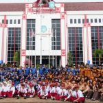 Sejumlah peserta Upacara Peringatan Hari Kesaktian Pancasila 2026 berfoto bersama di halaman Kantor Bupati Kutai Kartanegara, Tenggarong, Kamis (1/10/2026).
