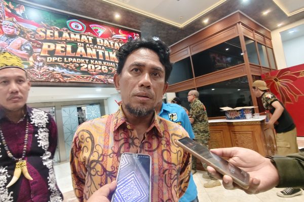 Jimmi, Ketua DPRD Kutim saat