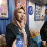 Margawaty, Camat Telen saat diwawancarai di stan Pameran Kecamatan Telen dalam rangka Expo HUT ke-27 Kabupaten Kutai Timur (Kutim), Senin (12/10/2026) (wnews.co.id)