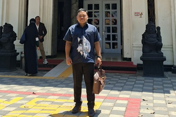 Pengacara Jaka Prima, S.H., M.H., M.Pd., kuasa hukum PT Parahita Intiraya dalam gugatan dugaan wanprestasi terhadap PT Rexline Engineering Indonesia senilai Rp6,4 miliar.