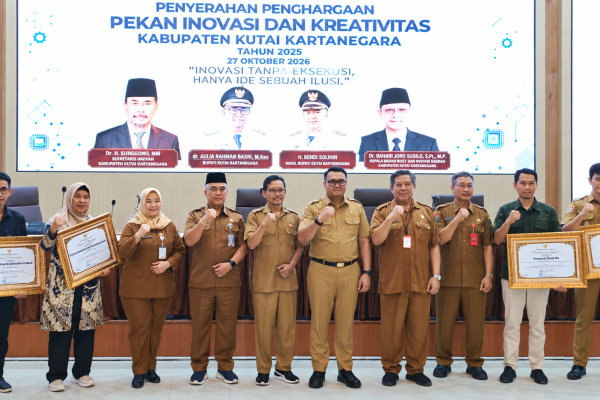 Suasana pembukaan Festival Lokal Gemini Academy Impact Awards 2026 di Gedung Putri Karang Melenu (PKM), Tenggarong Seberang, Selasa (27/10/2026). (dok. Wnews.co.id)
