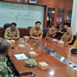 Sekda) Kutai Kartanegara (Kukar), Sunggono saat menerima audiensi jajaran Kecamatan Sangasanga di Ruang Rapat Sekretaris Daerah, Kantor Bupati Kukar, Senin (19/10/2026)