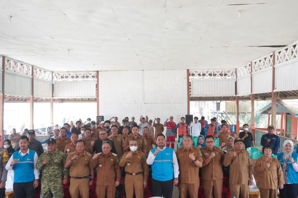 Peresmian Listrik 24 Jam Empat Desa Batu Ampar Kutai Timur di Balai Pertemuan Kantor Desa Beno Harapan, Kecamatan Batu Ampar, Senin (5/10/2026) (foto: miftah/Prokutim)