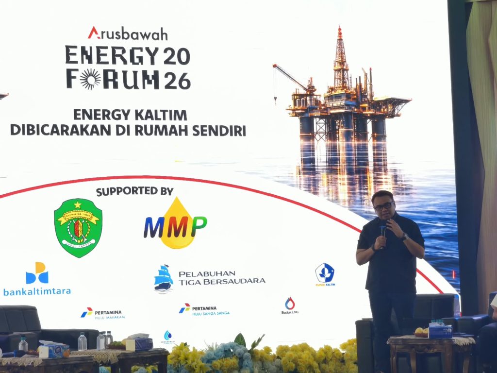 Bupati Kutai Kartanegara, Aulia Rahman Basri, saat memaparkan pandangannya dalam Energi Forum 2026. (Foto: Wnews)