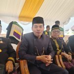 Plt Kepala Dinas Pemberdayaan Masyarakat dan Desa (DPMDes) Kutim seusai menghadiri pembukaan Erau Adat Pelas Benua di Rumah Adat Kutai, Minggu (11/10/2026).