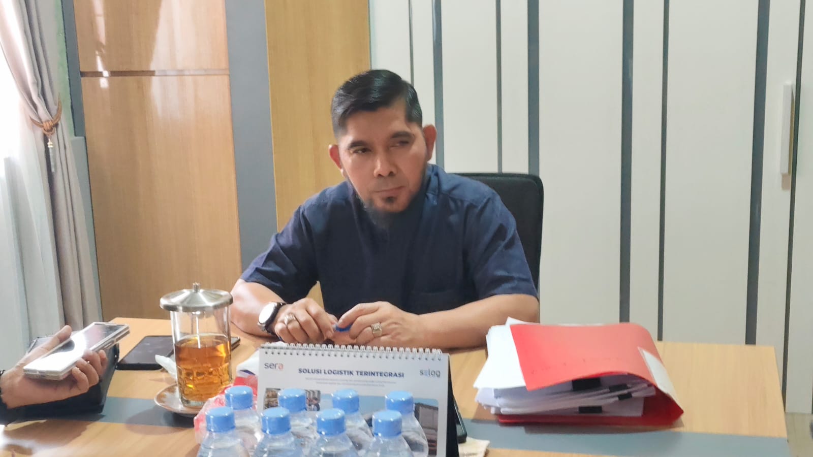 Kepala Distransnaker Kutim, Sulisman saat diwawancara pada Jumat (25/9/2026)