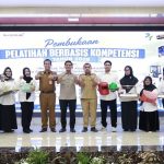 Ketua DPRD Bontang, Andi Faizal Sofyan Hasdam saat menghadiri kegiatan di Auditorium Tiga Dimensi.