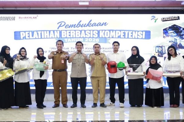 Ketua DPRD Bontang, Andi Faizal Sofyan Hasdam saat menghadiri kegiatan di Auditorium Tiga Dimensi.