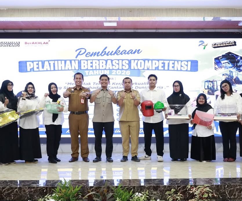Ketua DPRD Bontang, Andi Faizal Sofyan Hasdam saat menghadiri kegiatan di Auditorium Tiga Dimensi.