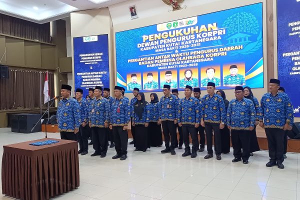 pengukuhan kepengurusan masa bakti 2026–2030 dan Pergantian Antar Waktu (PAW) Pengurus Daerah Badan Pembina Olahraga KORPRI Kukar masa bakti 2023–2028 di Aula Bappeda Kukar, Kamis (29/10/2026).