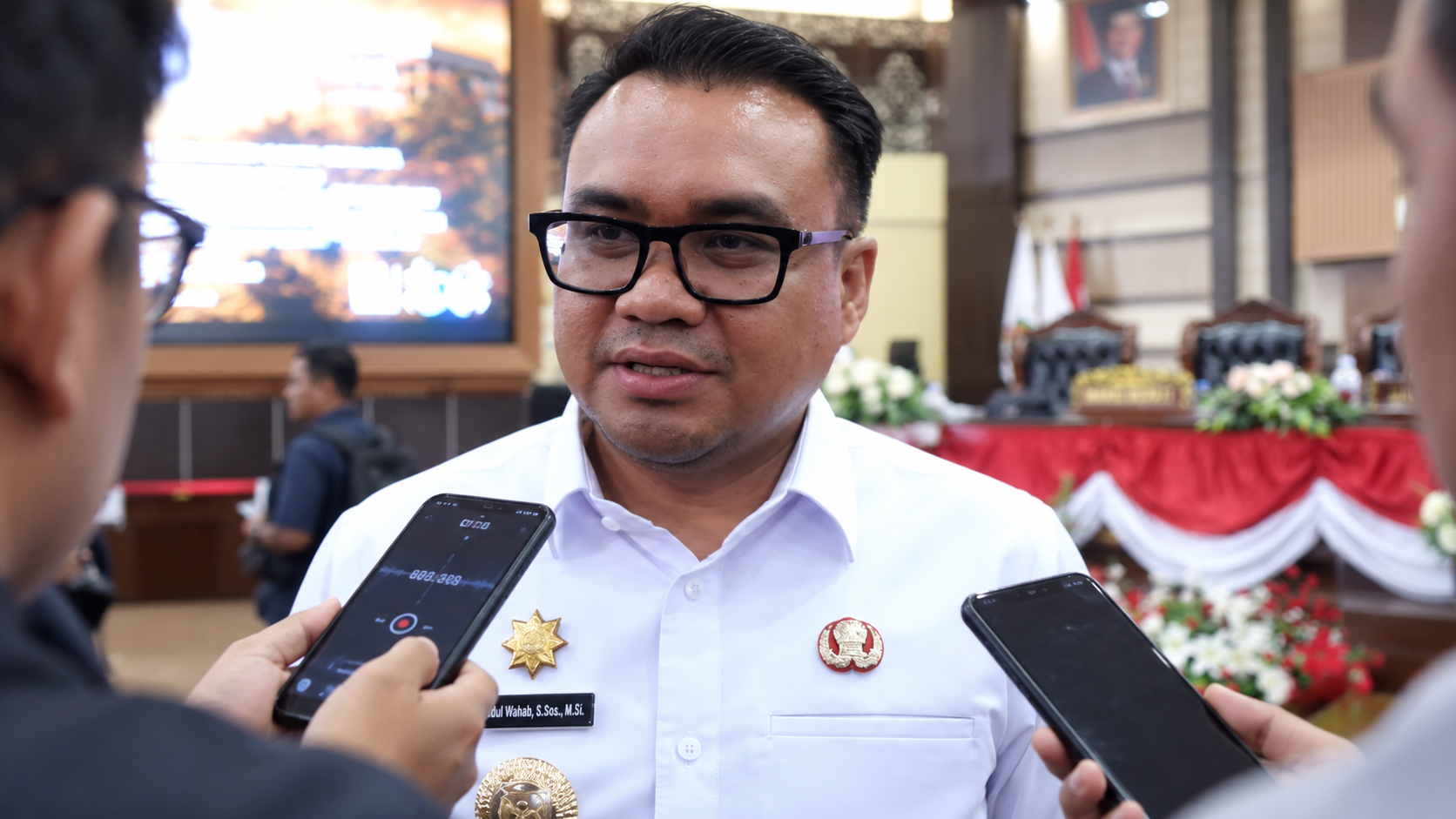 Bupati Kukar, dr. Aulia Rahman Basri,